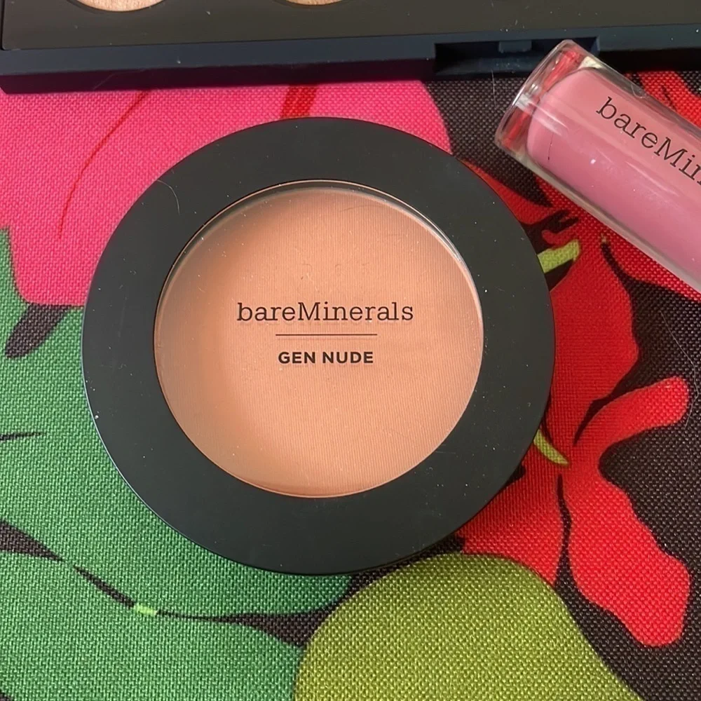 Brand New Bare Minerals Bundle Eyeshadow Palette Powder Blush Swank Matte Lip